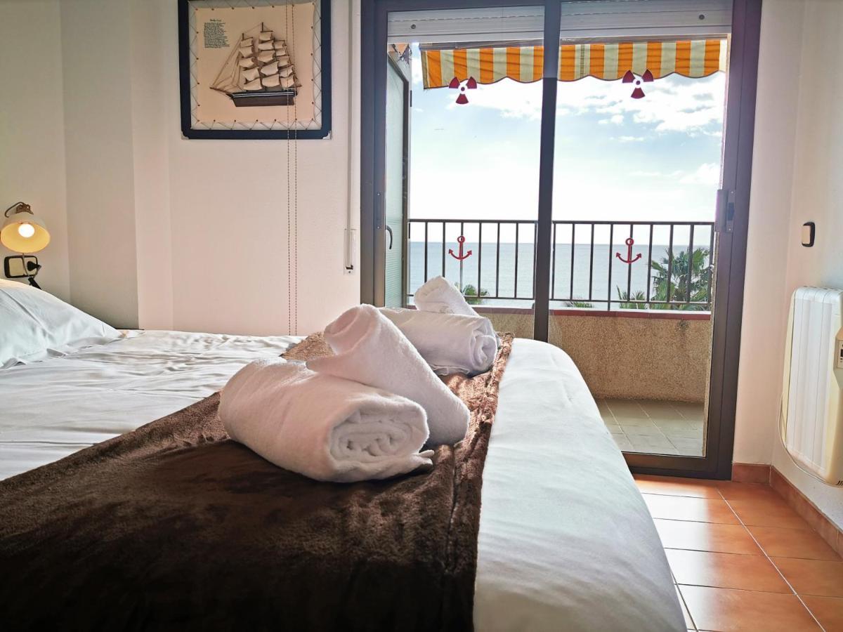 Apartaments Primera Linea Torre Valentina Сан Антони де Калоне Екстериор снимка