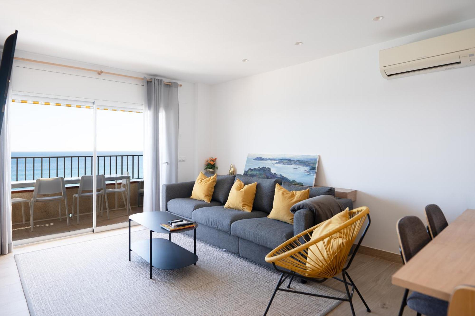 Apartaments Primera Linea Torre Valentina Сан Антони де Калоне Екстериор снимка