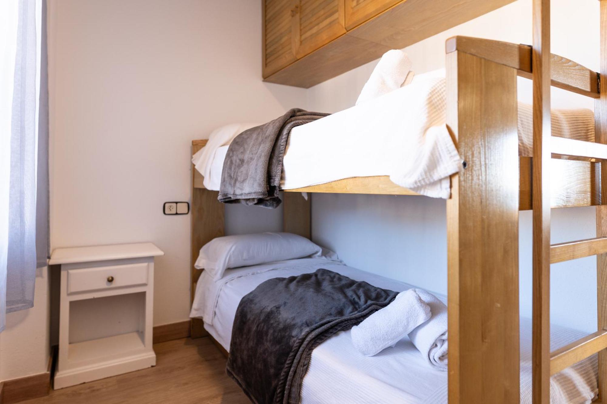 Apartaments Primera Linea Torre Valentina Сан Антони де Калоне Екстериор снимка