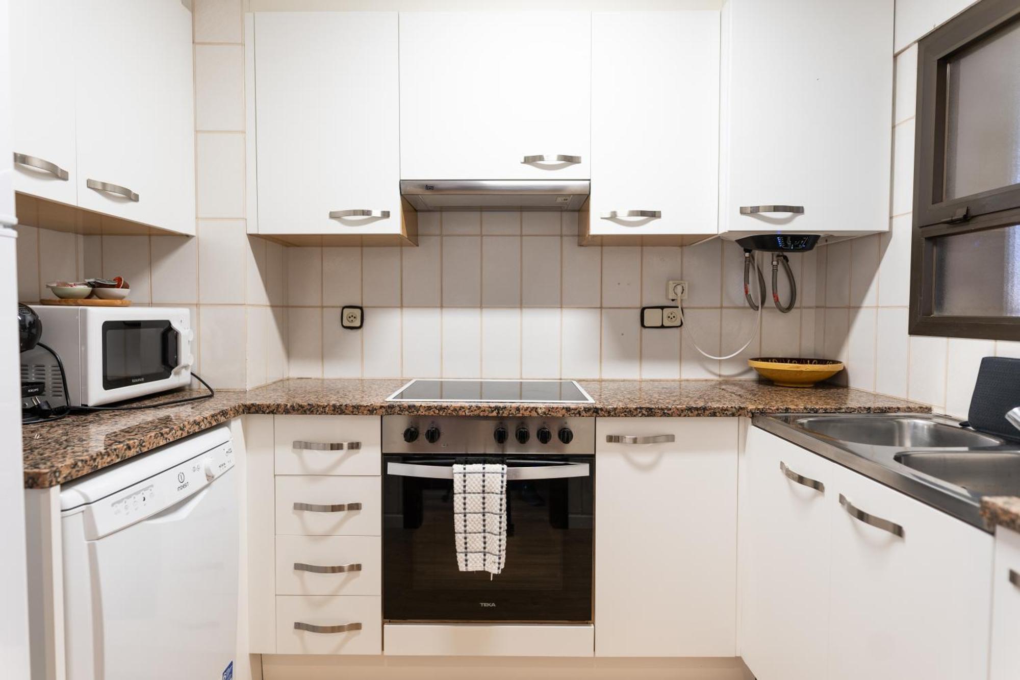 Apartaments Primera Linea Torre Valentina Сан Антони де Калоне Екстериор снимка